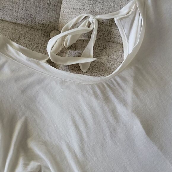 J.crew basic cream colored tee - Picture 2 of 5